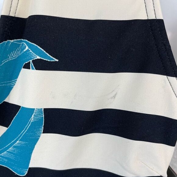 NWT Vince Camuto One Piece Swim Suit Size 4 - Picture 5 of 6